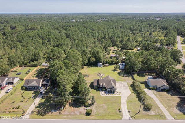 206 Old Folkstone Road, Holly Ridge, NC 28445