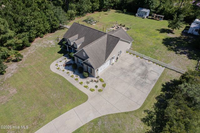 206 Old Folkstone Road, Holly Ridge, NC 28445