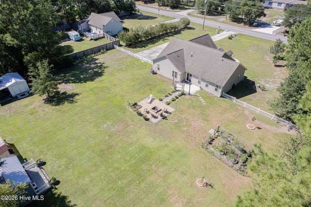 206 Old Folkstone Road, Holly Ridge, NC 28445