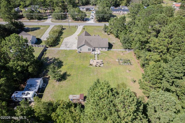 206 Old Folkstone Road, Holly Ridge, NC 28445