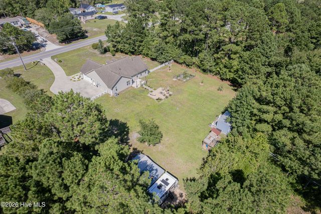 206 Old Folkstone Road, Holly Ridge, NC 28445