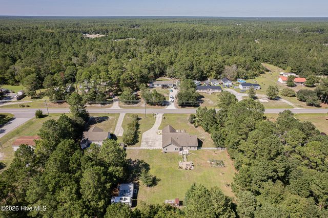 206 Old Folkstone Road, Holly Ridge, NC 28445