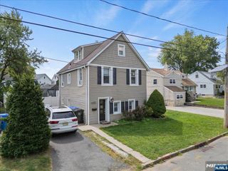 199 Grove Avenue, Woodbridge, NJ 07095