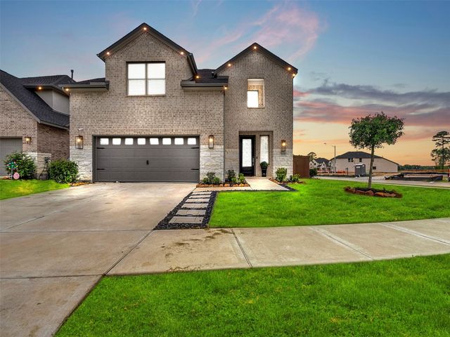 211 Vista Knoll Court, New Caney, TX 77357