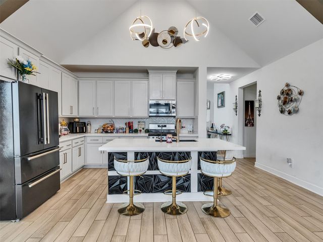 211 Vista Knoll Court, New Caney, TX 77357