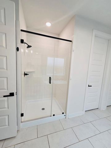 211 Vista Knoll Court, New Caney, TX 77357