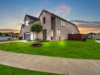 211 Vista Knoll Court, New Caney, TX 77357