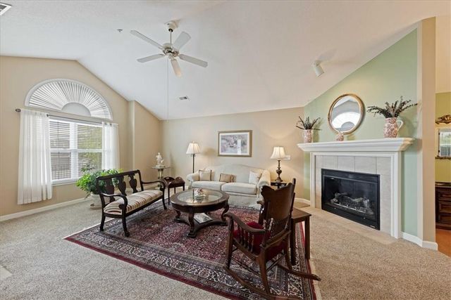 23131 W 71ST Terrace, Shawnee, KS 66227