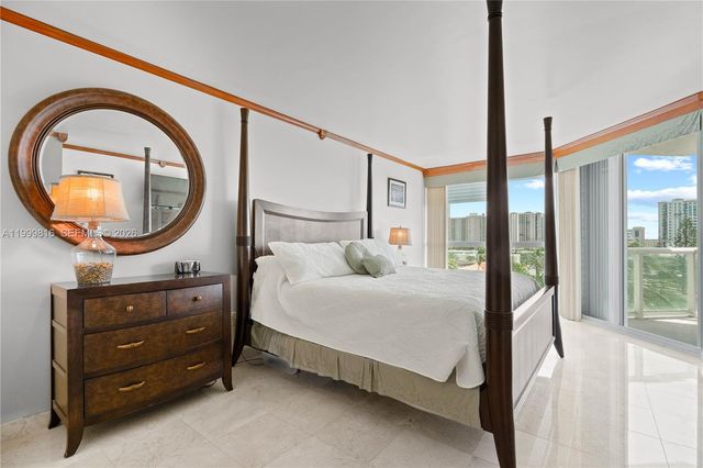 16500 Collins Ave 554, Sunny Isles Beach, FL 33160