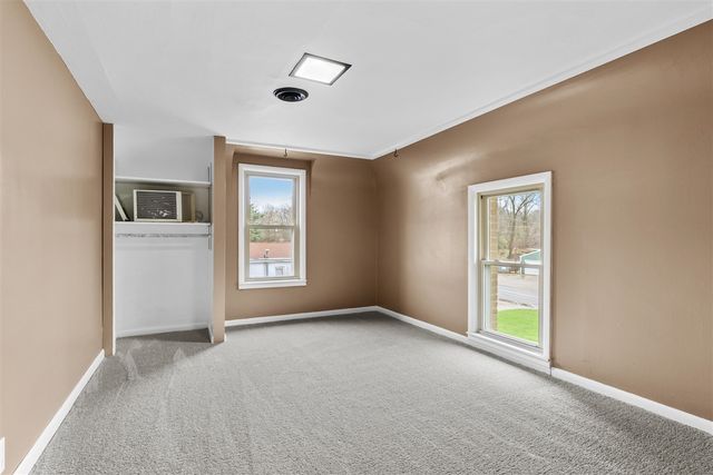 10518 Stadium Drive, Kalamazoo, MI 49009