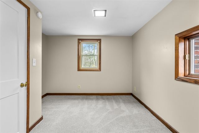 10518 Stadium Drive, Kalamazoo, MI 49009