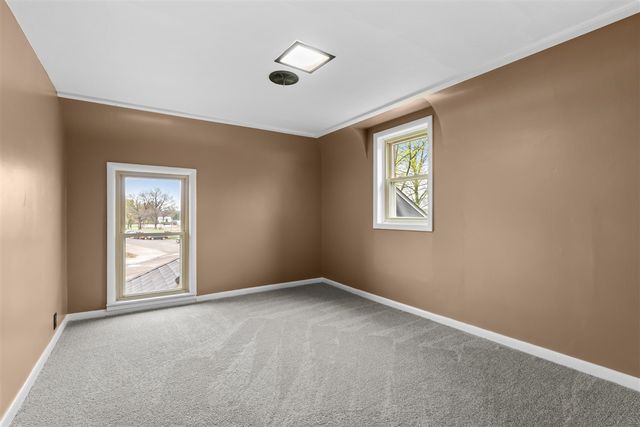 10518 Stadium Drive, Kalamazoo, MI 49009