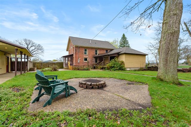 10518 Stadium Drive, Kalamazoo, MI 49009