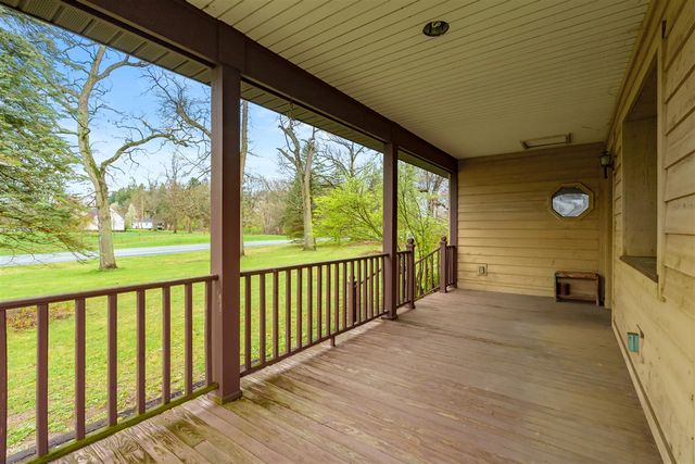 10518 Stadium Drive, Kalamazoo, MI 49009