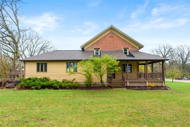 10518 Stadium Drive, Kalamazoo, MI 49009