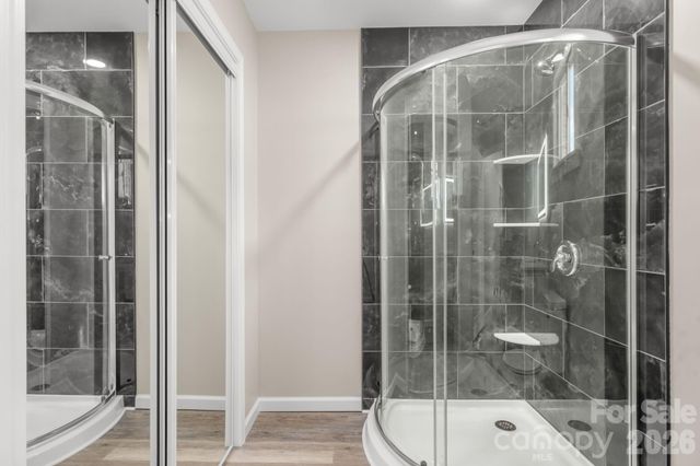 242 8th Avenue Drive SW, Hickory, NC 28602