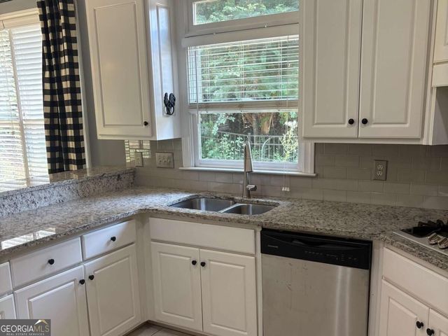 2600 Preston Ridge Lane, Dacula, GA 30019
