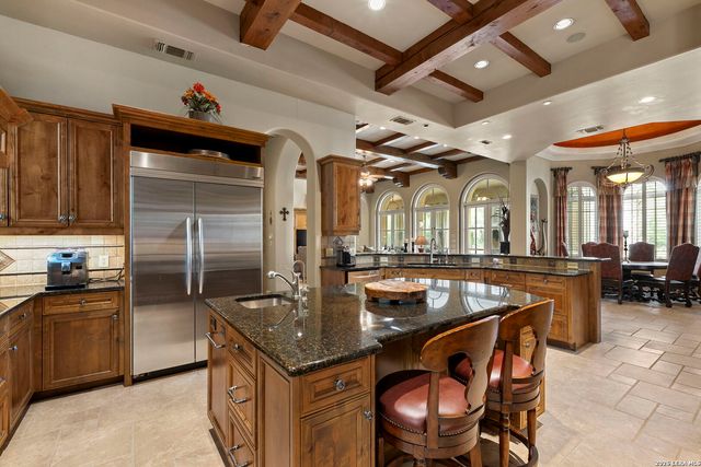107 Geddington, Shavano Park, TX 78249