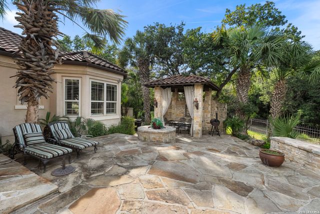 107 Geddington, Shavano Park, TX 78249