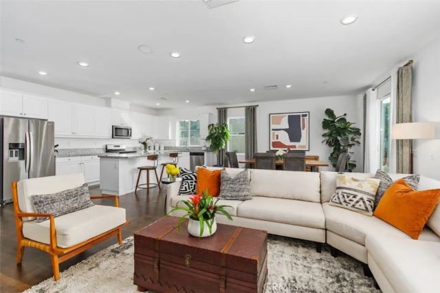 7633 River Gulch, Riverside, CA 92507