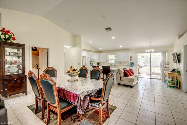 2713 NW 1st PL, Cape Coral, FL 33993