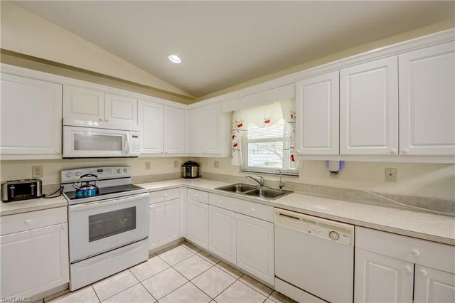 2713 NW 1st PL, Cape Coral, FL 33993