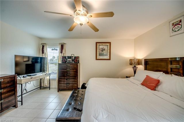 2713 NW 1st PL, Cape Coral, FL 33993