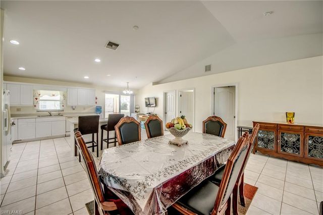 2713 NW 1st PL, Cape Coral, FL 33993