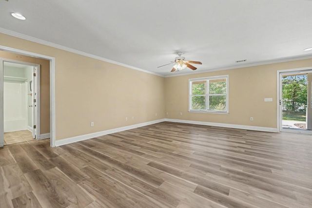 129 Buckeye Point, Commerce, GA 30530