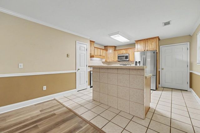 129 Buckeye Point, Commerce, GA 30530
