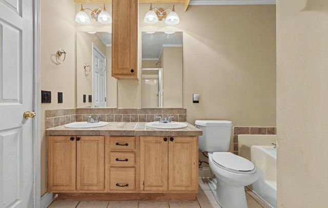 129 Buckeye Point, Commerce, GA 30530