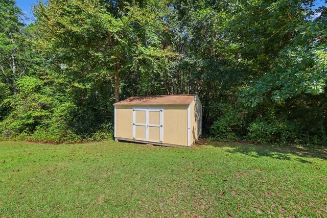 129 Buckeye Point, Commerce, GA 30530
