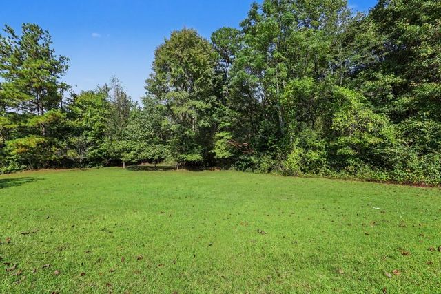 129 Buckeye Point, Commerce, GA 30530