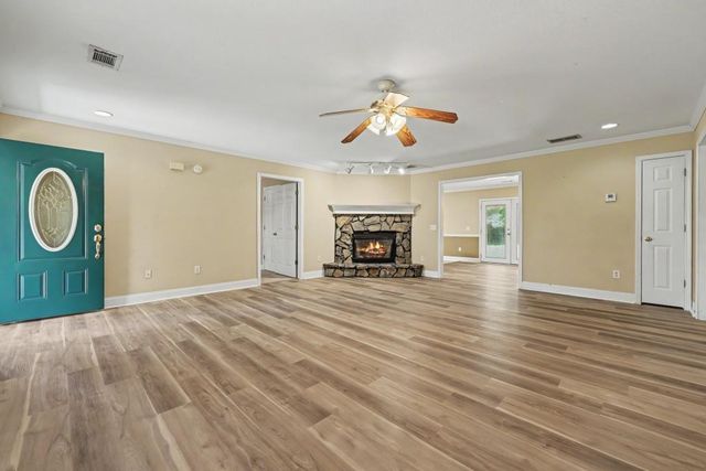 129 Buckeye Point, Commerce, GA 30530