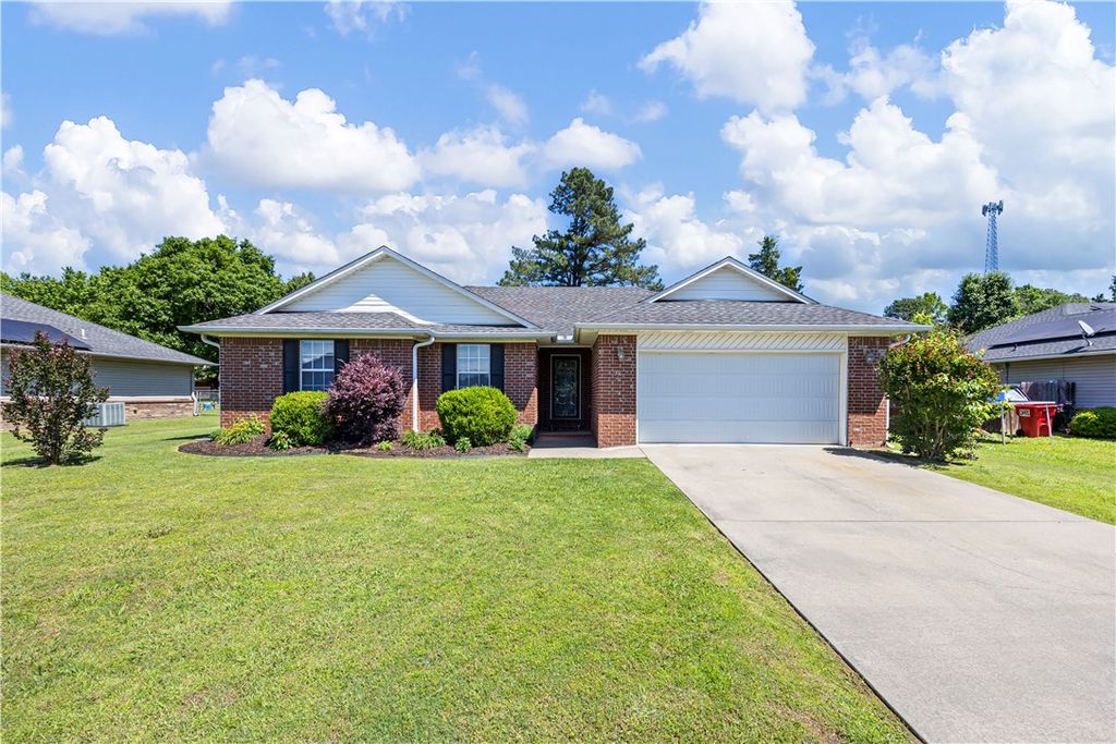 204 Willow Oak Drive, Dardanelle, AR 72834