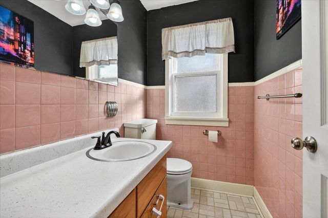 827 Lafond Avenue, Saint Paul, MN 55104