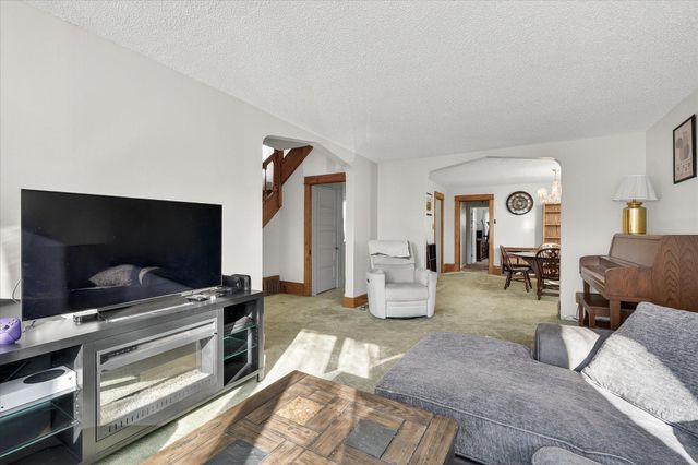 827 Lafond Avenue, Saint Paul, MN 55104