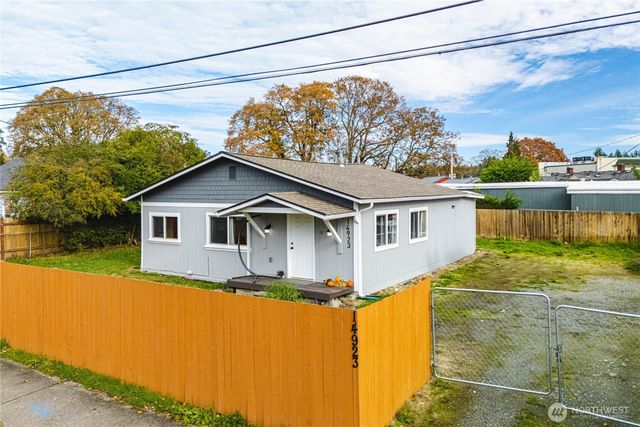 14923 W Thorne Lane SW, Lakewood, WA 98498