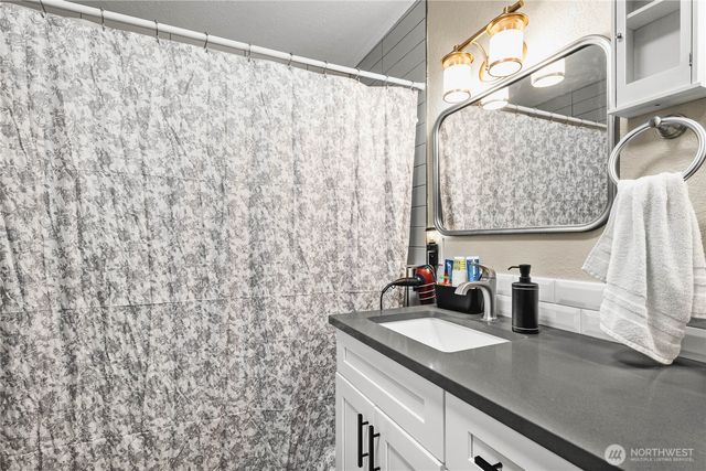 14923 W Thorne Lane SW, Lakewood, WA 98498