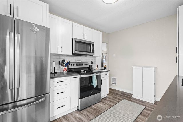 14923 W Thorne Lane SW, Lakewood, WA 98498