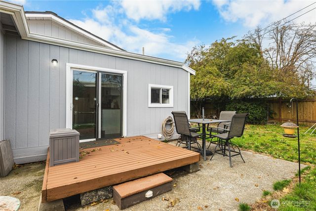 14923 W Thorne Lane SW, Lakewood, WA 98498