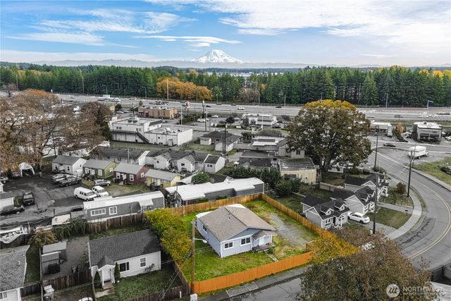 14923 W Thorne Lane SW, Lakewood, WA 98498