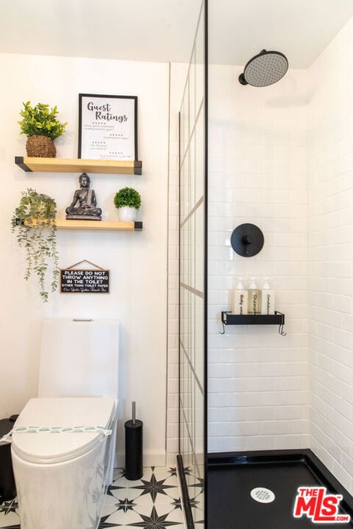 Image 15 of property listing at 31561 Panorama Drive, Running Springs, CA 92382