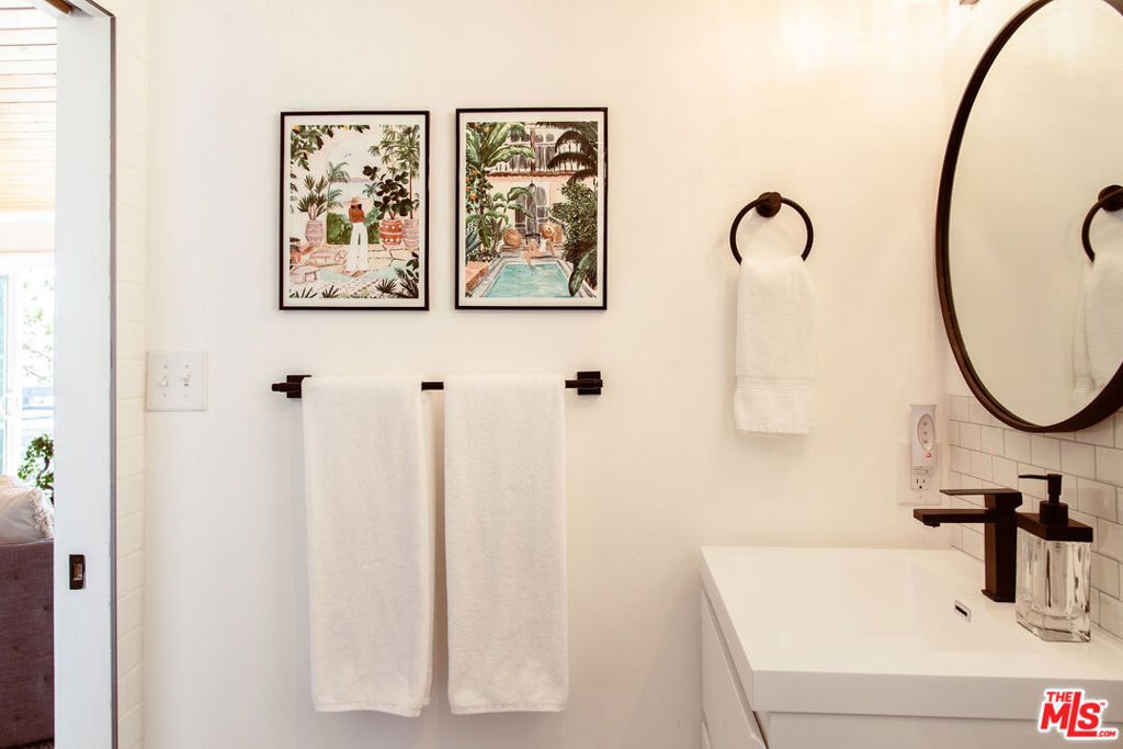 Image 16 of property listing at 31561 Panorama Drive, Running Springs, CA 92382