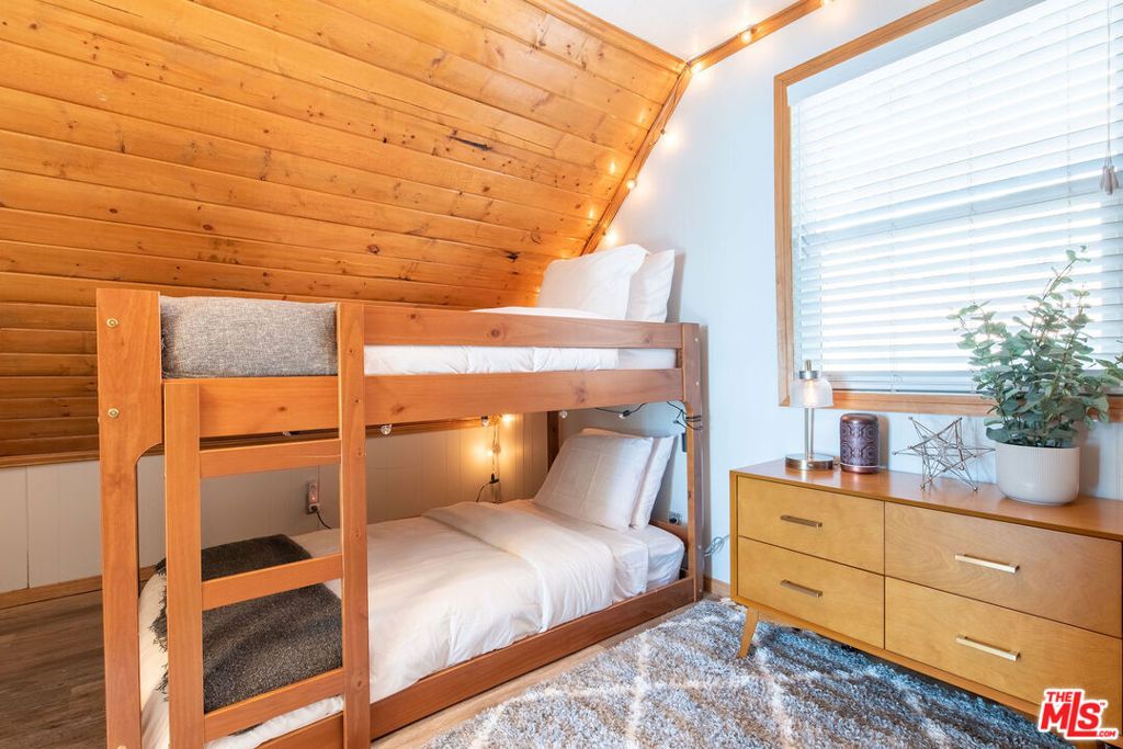 Image 25 of property listing at 31561 Panorama Drive, Running Springs, CA 92382