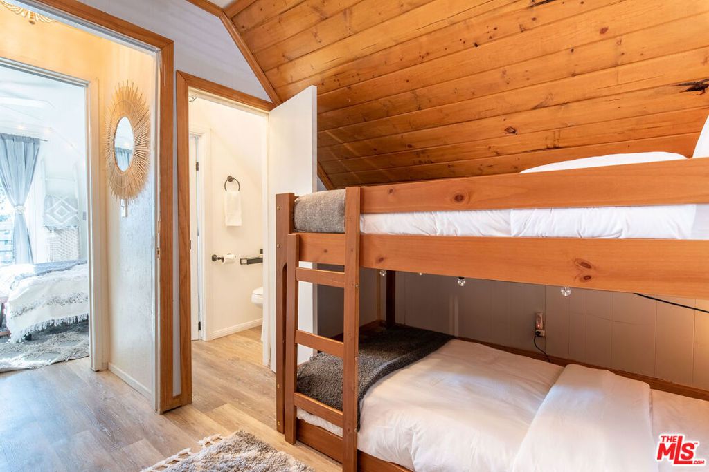 Image 27 of property listing at 31561 Panorama Drive, Running Springs, CA 92382