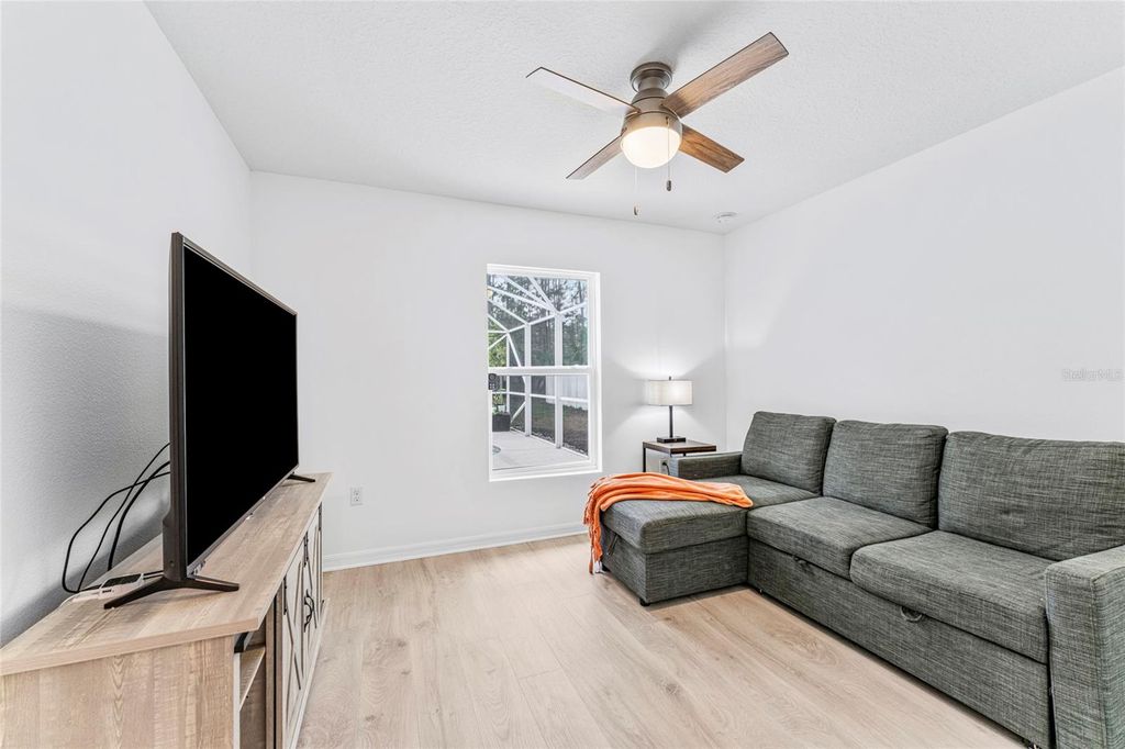 Image 21 of property listing at 10 POINSETTIA LANE, Palm Coast, FL 32164