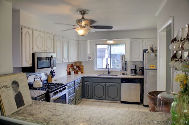 6766 E 26th Place, Tulsa, OK 74129