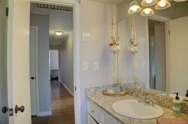 6766 E 26th Place, Tulsa, OK 74129