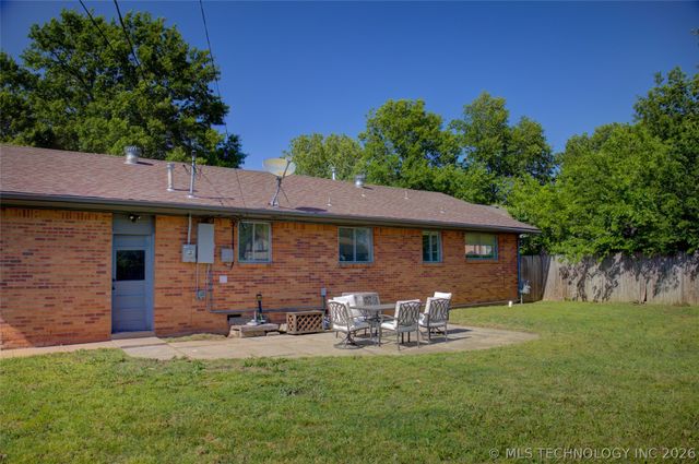 6766 E 26th Place, Tulsa, OK 74129